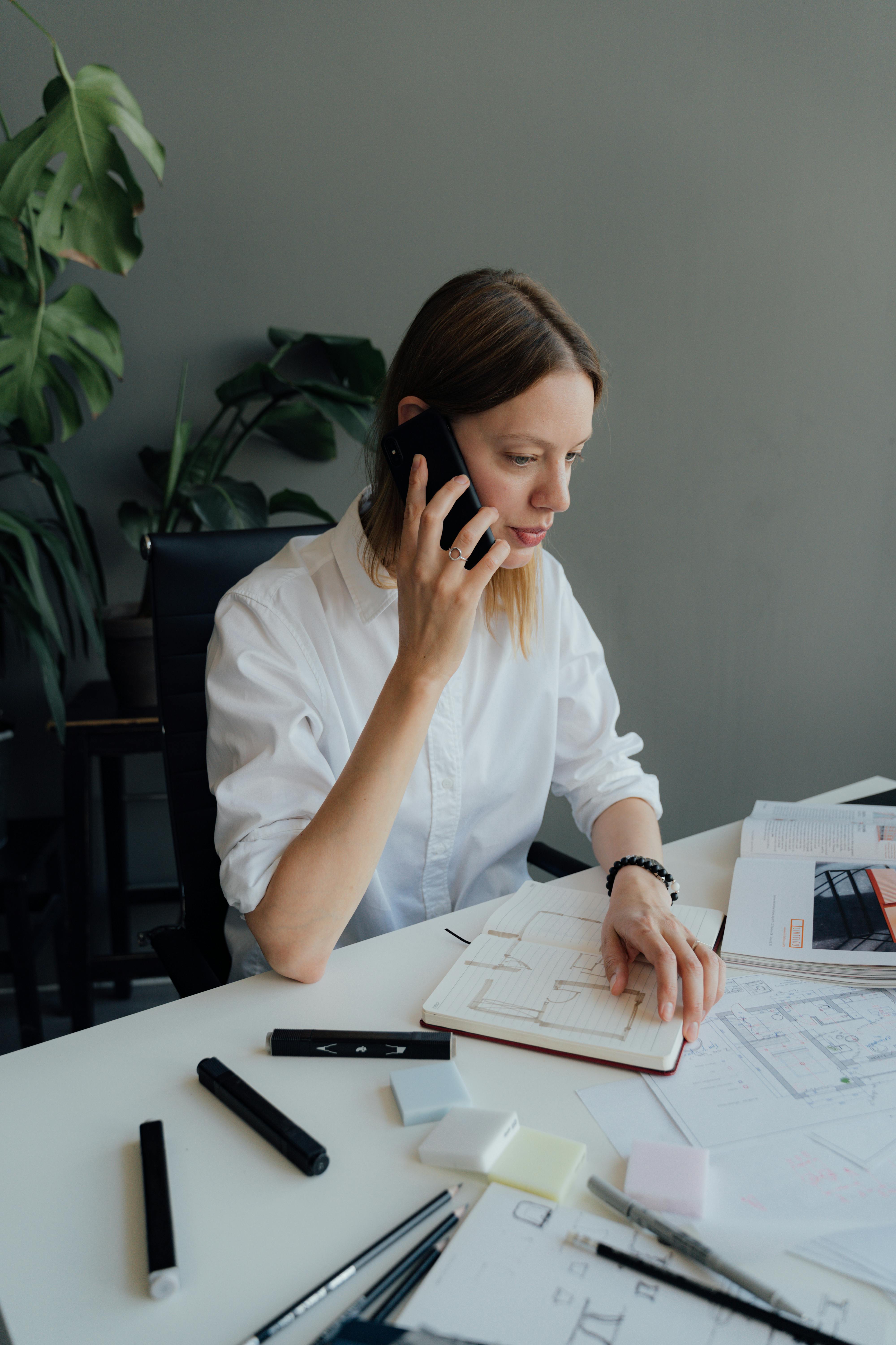 Trabajos en Call Centers Bilingües: Oportunidades para Hispanohablantes en Atención al Cliente